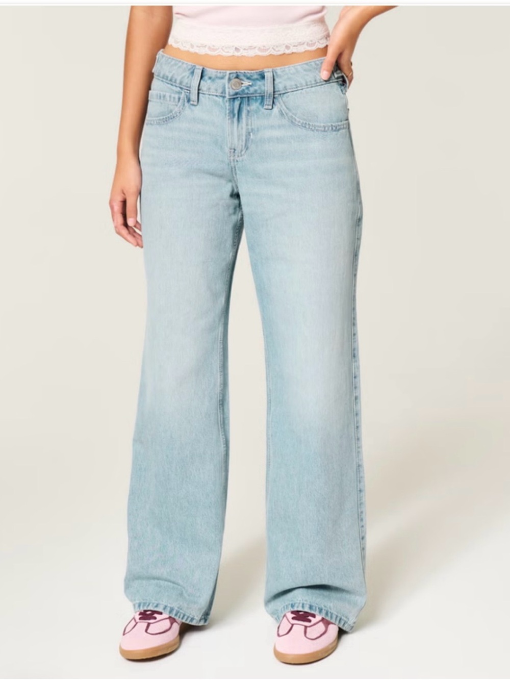 HOLLISTER LOW RISE LOOSE FIT STRAIGHT LEG DENIM JEAN
